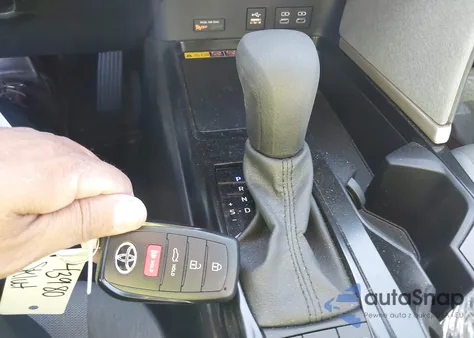 2025 Toyota Camry Le из США, поврежденный, VIN 4T1DAACK0SU038983